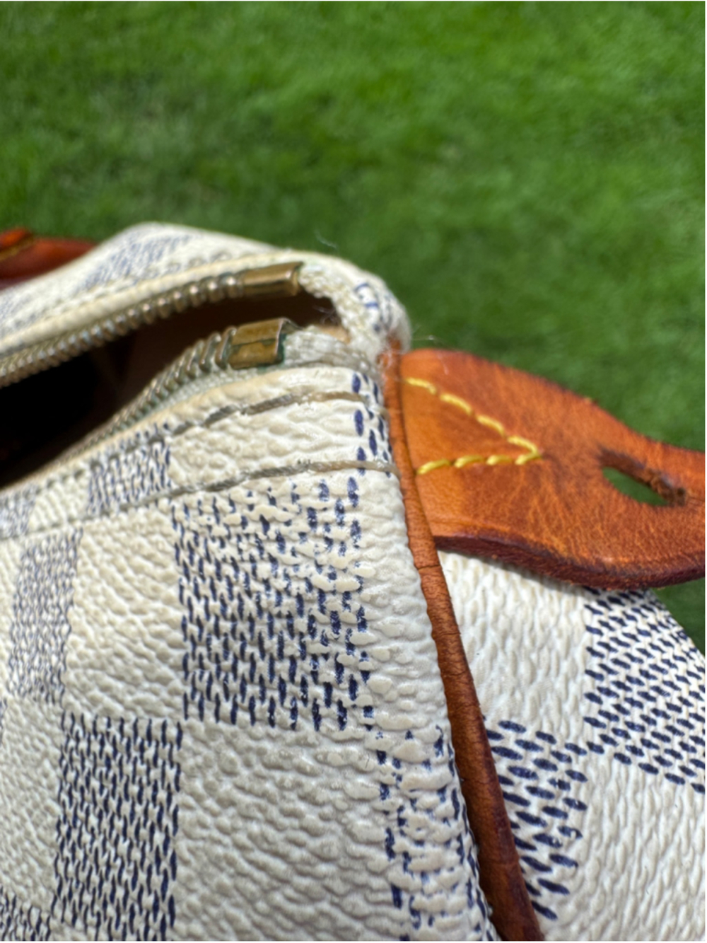 Louis Vuitton Damier Azur Speedy 30 Bag, Dusty, lock and key - Picture 13 of 15